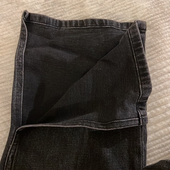 Abercrombie and Fitch, Curve Love High Rise Skinny Jean, Black with Vent Hem - Picture 5 of 9